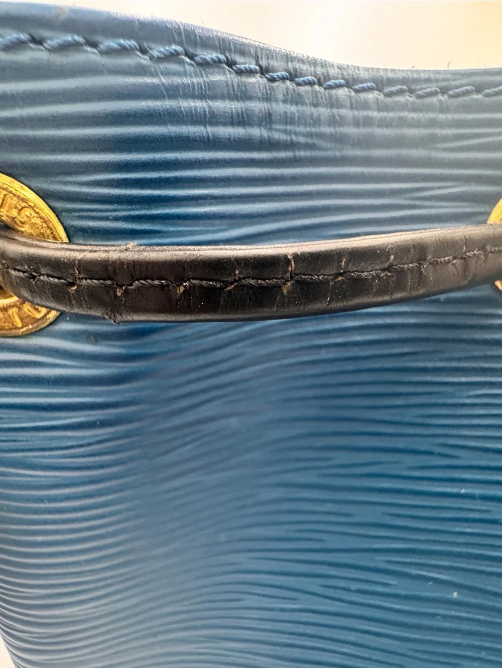 Louis Vuitton Epi Noé PM Bucket Bag Toledo Blue | Authentic Vintage LV